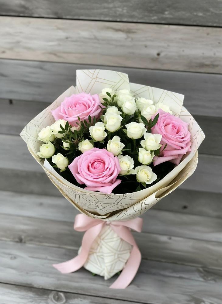 Букет цветов из: Розы в Долгое Ледово