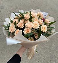 Букет Кремовые розы Латте в Долгое Ледово