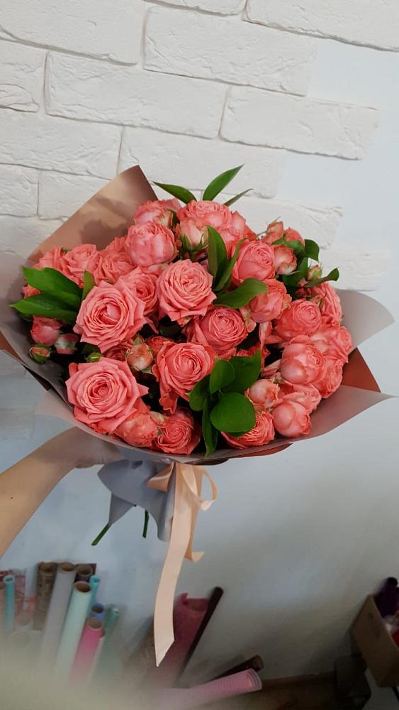 Букет цветов из: Розы в Долгое Ледово