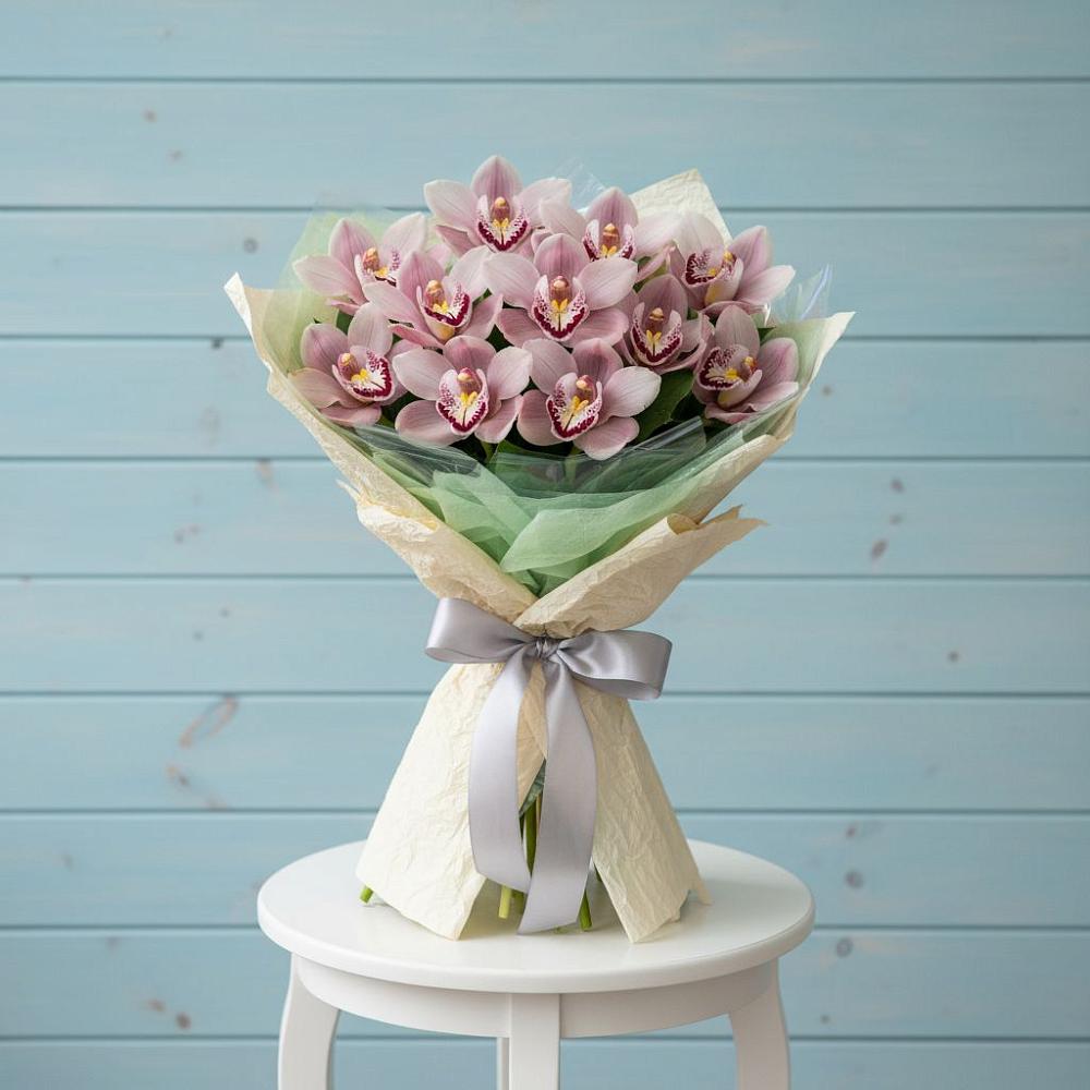 Букет цветов из: Орхидеи и Розы в Долгое Ледово