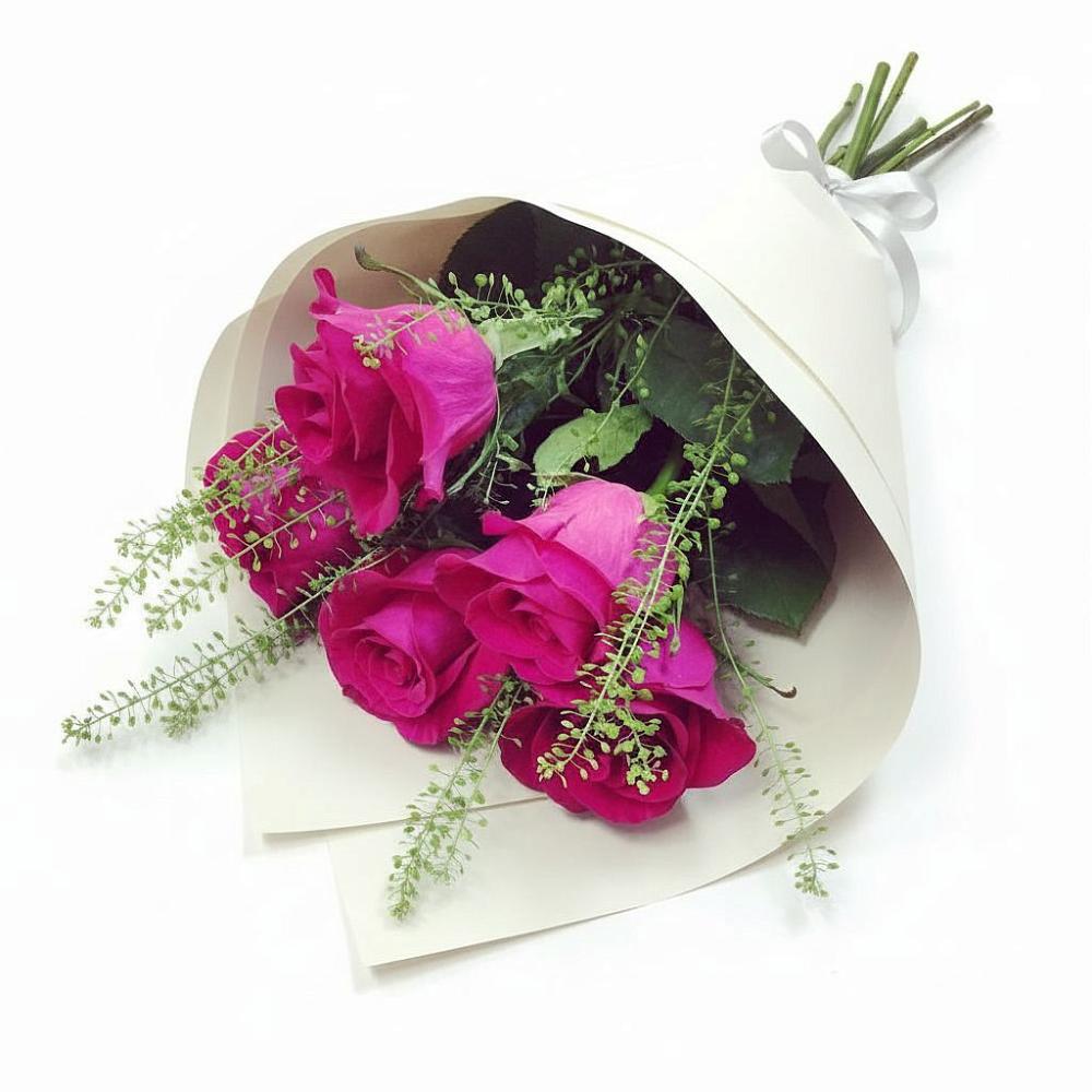 Букет цветов из: Розы в Долгое Ледово