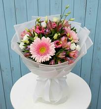Букет цветов из:  Герберы, Альстромерии и Лизиантусы в Долгое Ледово