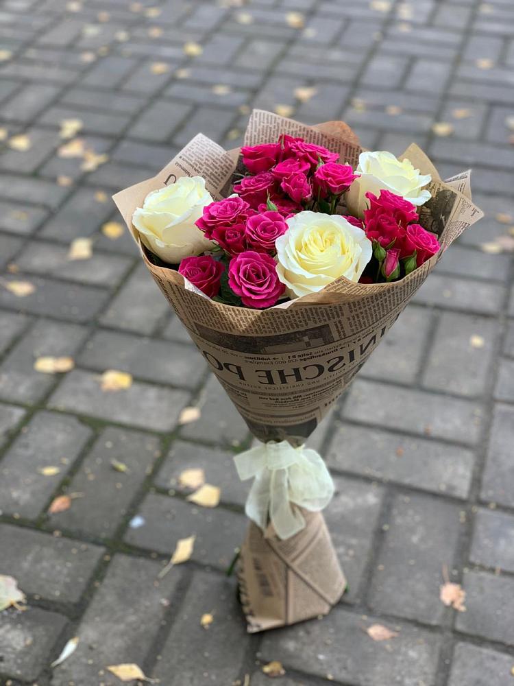 Букет цветов из: Розы в Долгое Ледово