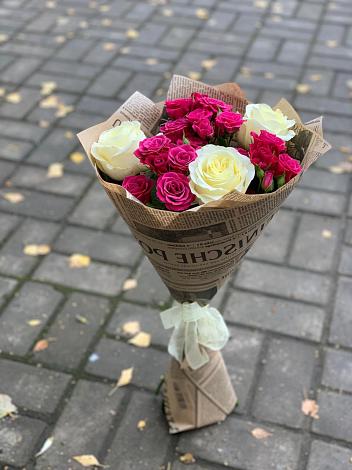Букет цветов из: Розы в Долгое Ледово