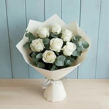 Букет Белые розы в Эвкалипте в Долгое Ледово