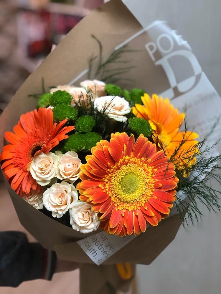Букет цветов из: Герберы, Хризантемы и Розы в Долгое Ледово